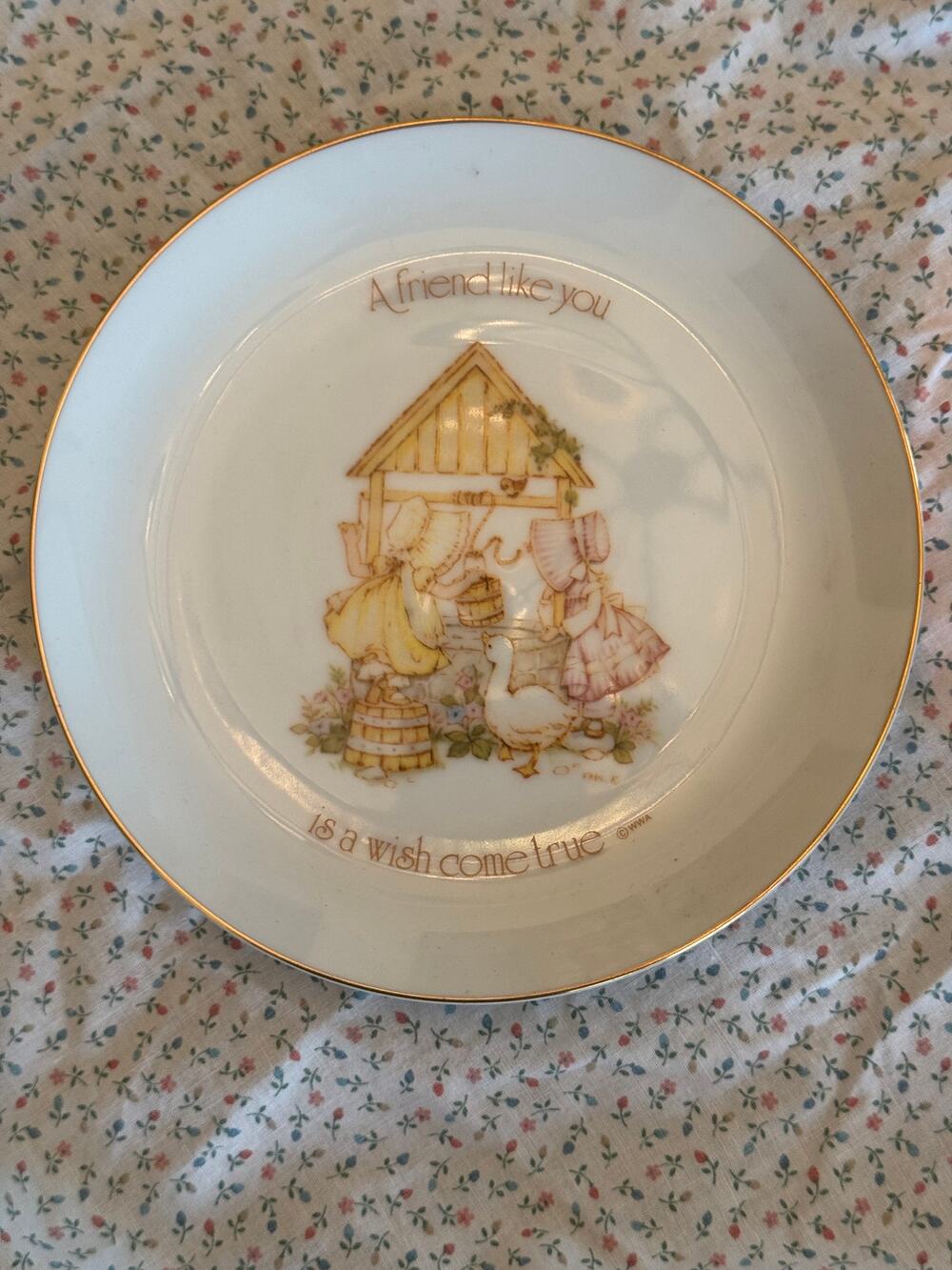 Vintage 1970s Holly Hobbie "Lasting Memories" Miniature Collector Plate - 6"